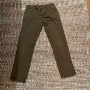 Men’s Haggar 30x30 khaki chino pants